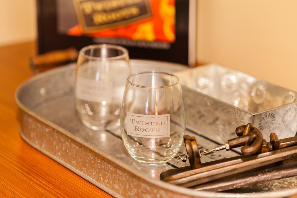 The Vendange Carmel Inn & Suites Екстер'єр фото